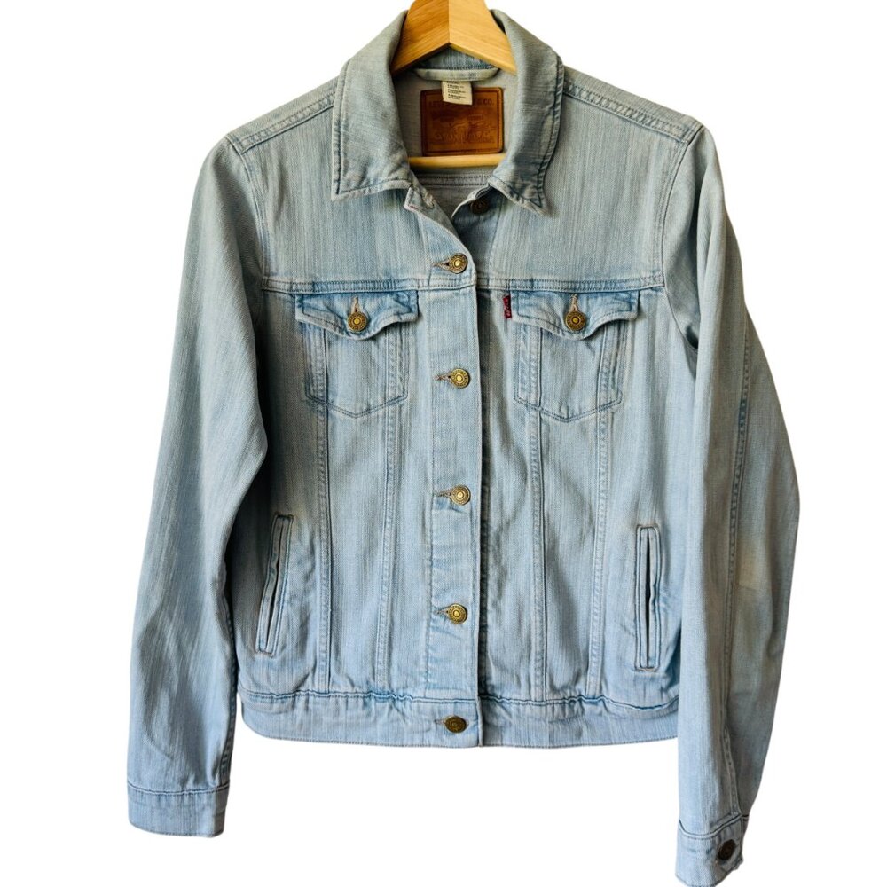 Levi's Jean Jacket Women's Sz Md Light Wash Trucker Style Classic Iconic